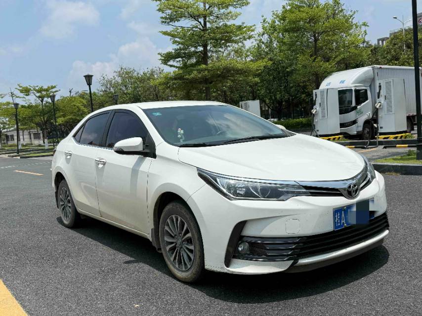 Toyota Corolla 2017 #4 Toyota Corolla 2017 car image #4