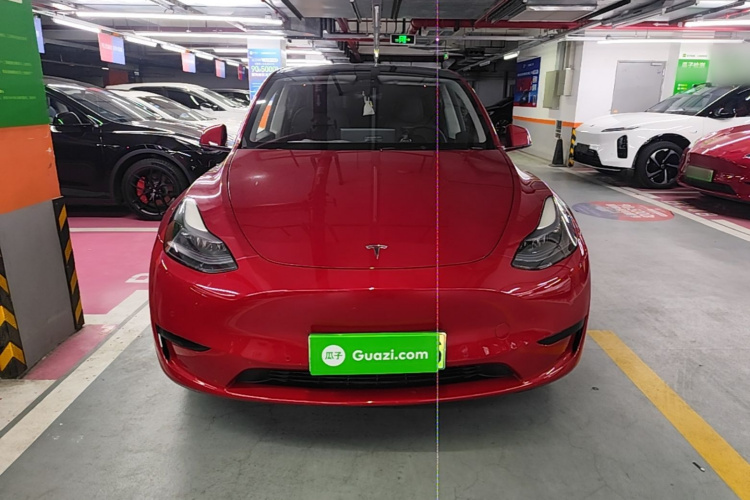 Tesla Model Y 2023 #3 Tesla Model Y 2023 car image #3
