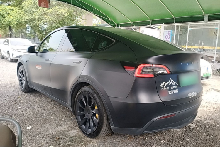 Tesla Model Y 2022 #7 Tesla Model Y 2022 car image #7