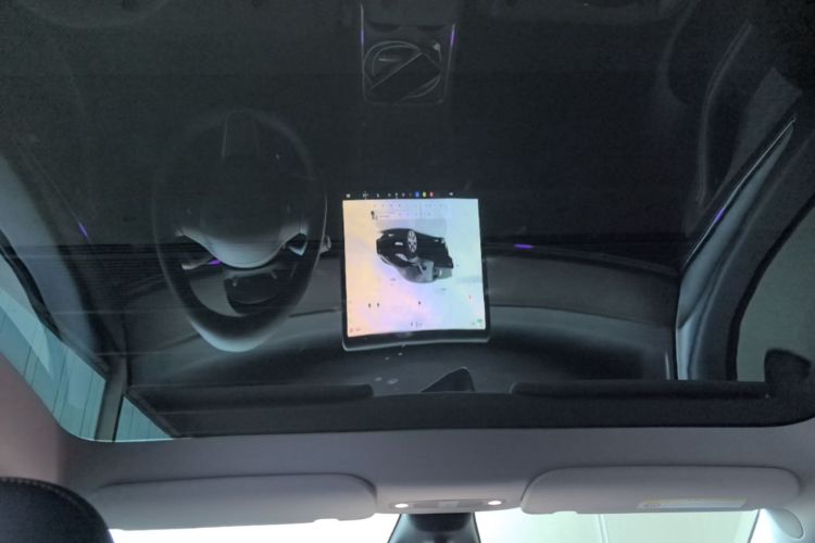 Tesla Model Y 2023 #18 Tesla Model Y 2023 car image #18