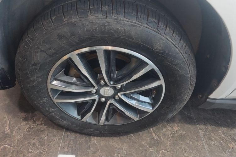 GEELY Vision X6 2019 image de voiture #9