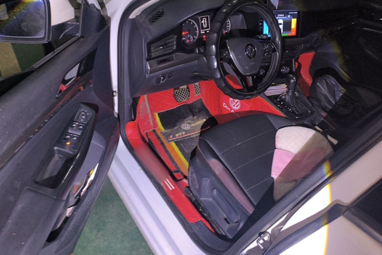 Volkswagen Bora 2020 car image #9
