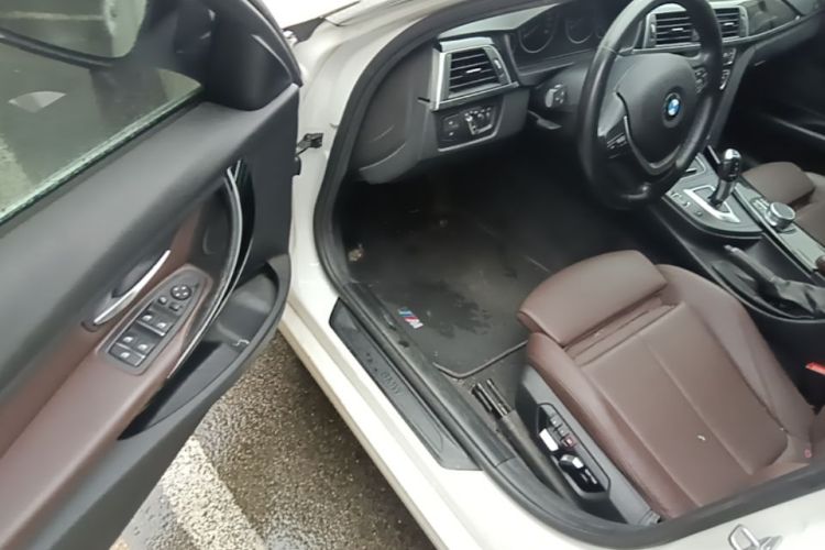 BMW 3 Series 2019 #18 BMW 3 Series 2019 car image #18