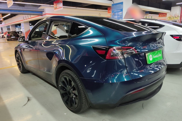 Tesla Model Y 2022 car image #7