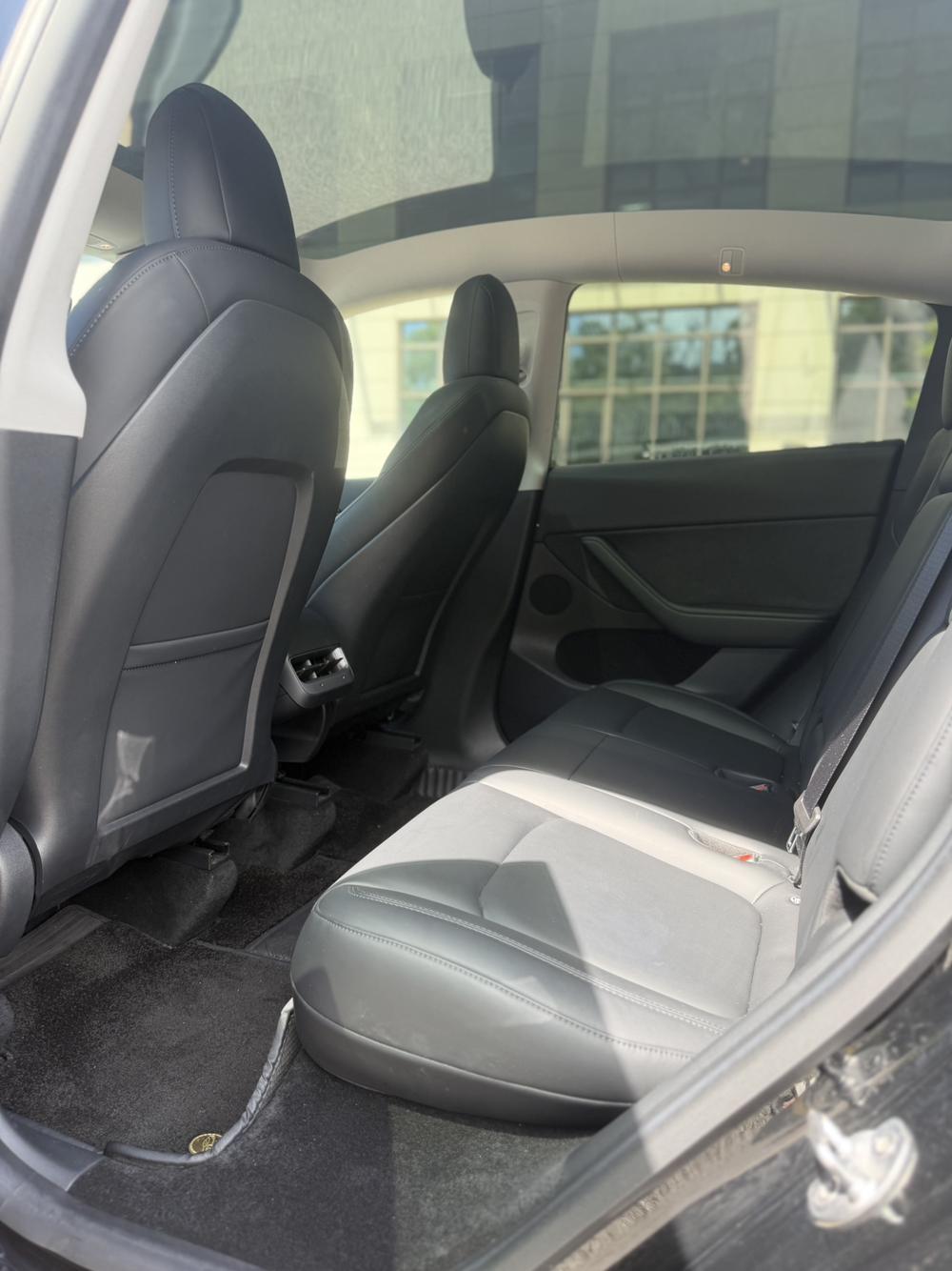 Tesla Model Y 2021 immagine di auto #16