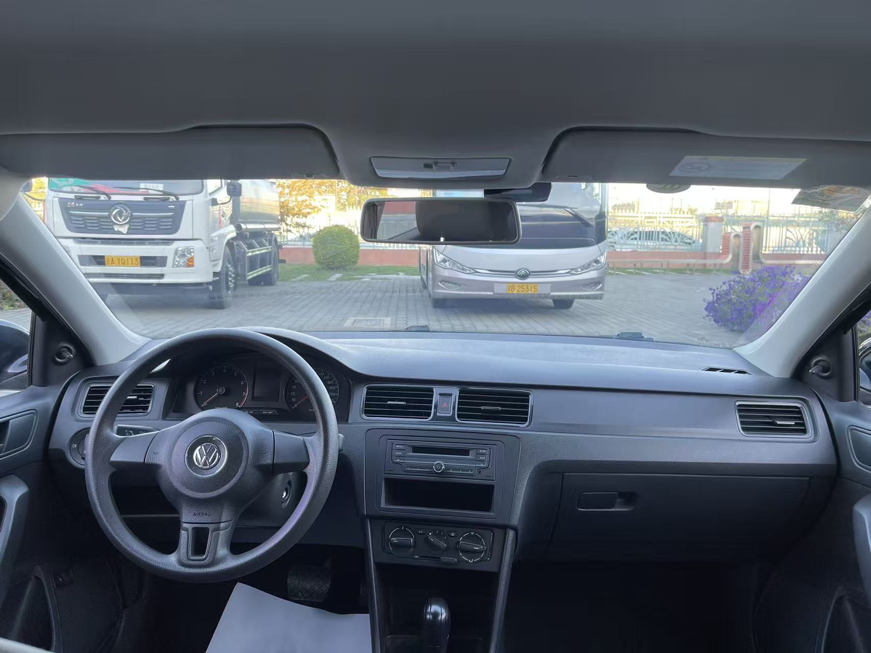 Volkswagen Santana 2014 car image #9
