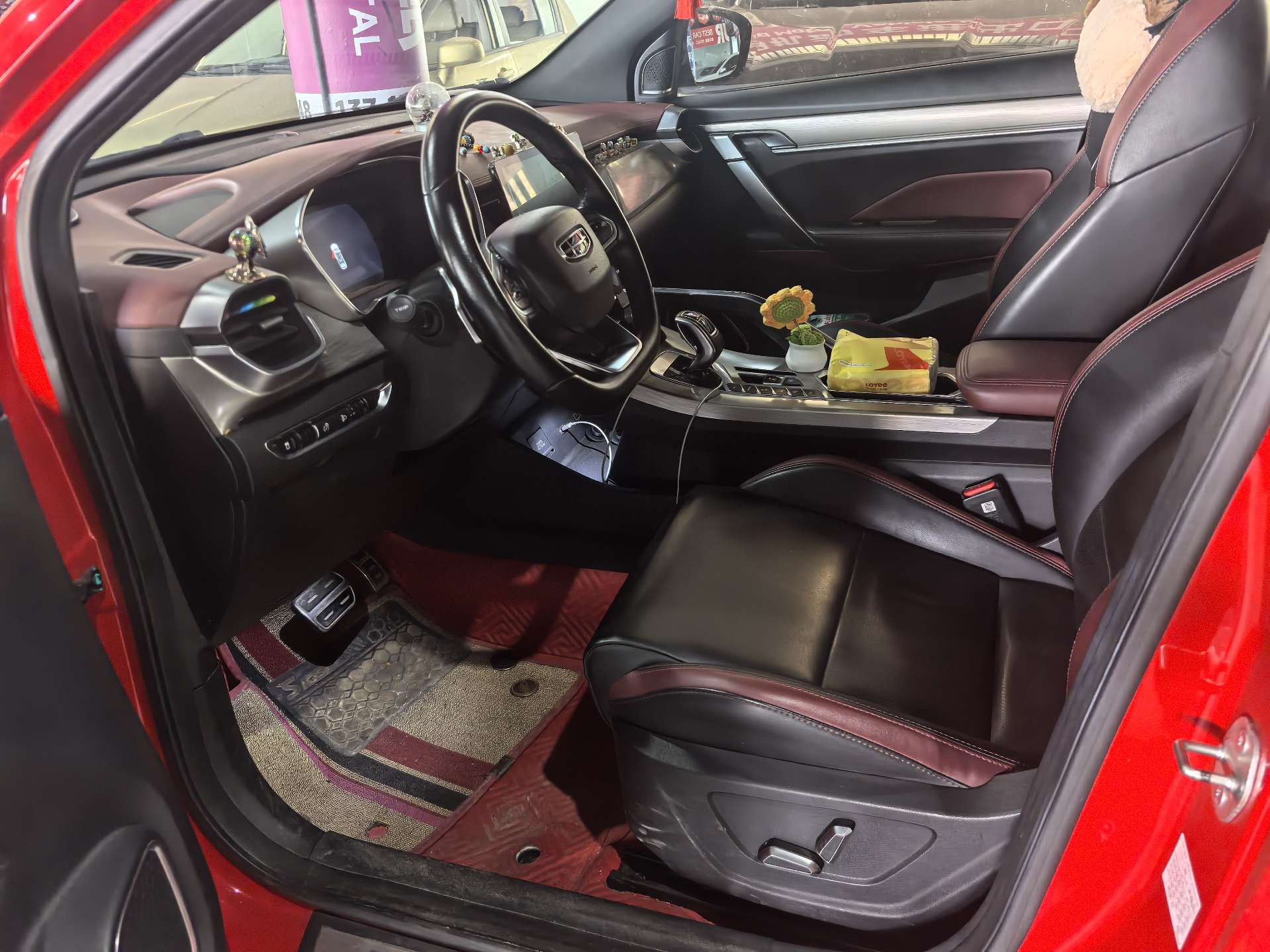 GEELY Coolray 2019 car image #3