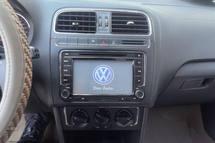 Volkswagen Polo 2014 #15 Volkswagen Polo 2014 car image #15