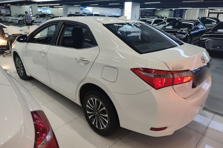 Toyota Corolla 2017 immagine di auto #5