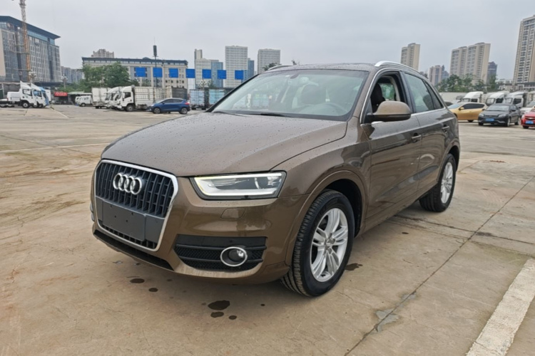 Audi Q3 2014 car image #2