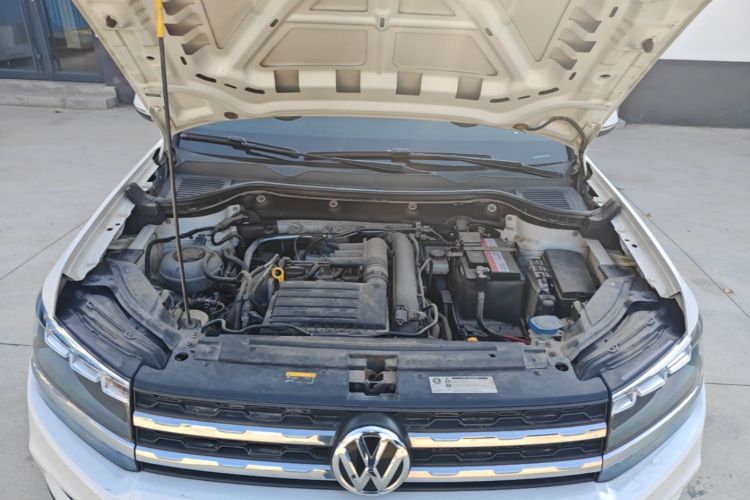 Volkswagen Tharu 2020 immagine di auto #20