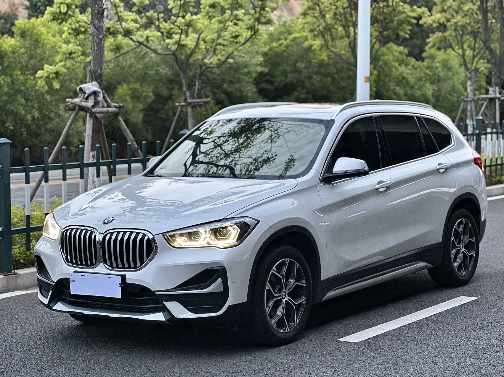 BMW X1 2022 BMW X1 2022 car image