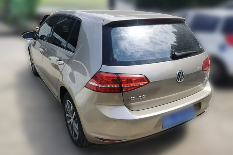 Volkswagen Golf 2016 car image #5