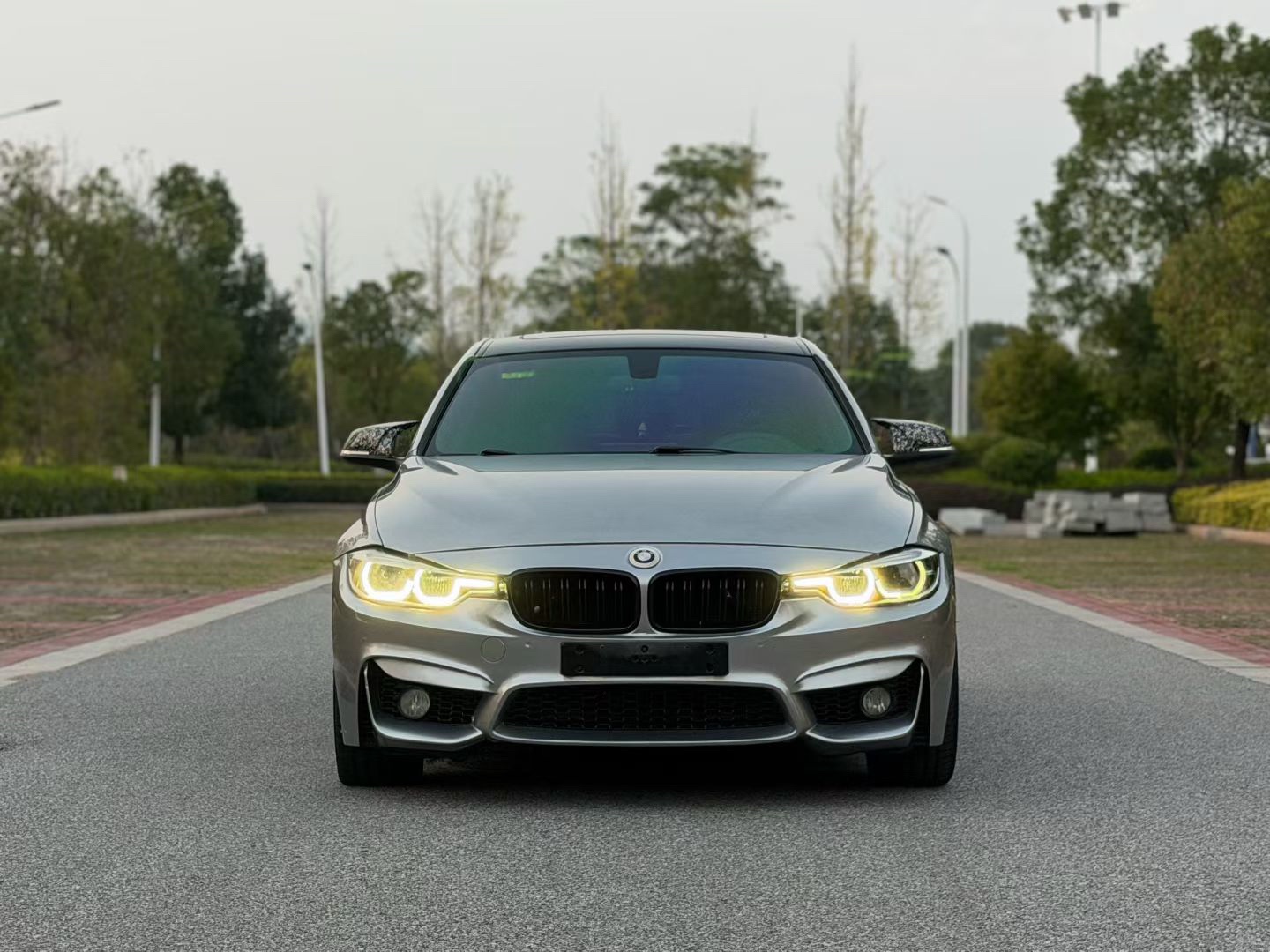 BMW 3 Series 2017 #2 BMW 3 Series 2017 car image #2