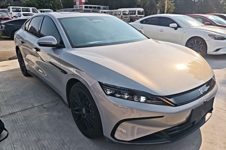 BYD Han 2025 car image #4