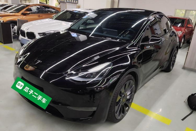 Tesla Model Y 2023 #2 Tesla Model Y 2023 car image #2
