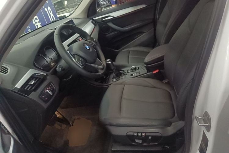 BMW X1 2018 #19 BMW X1 2018 car image #19