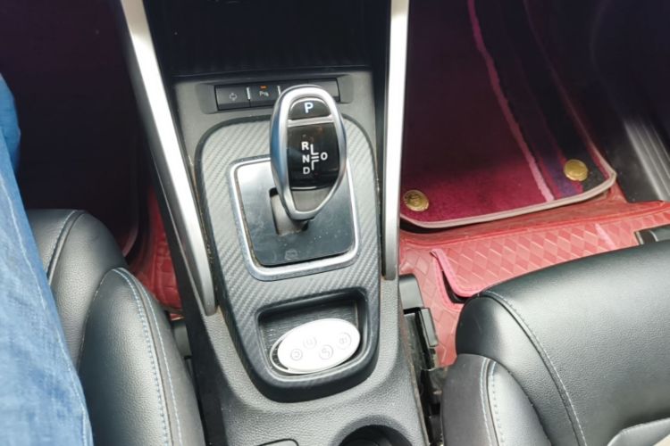 BYD Yuan New Energy 2019 #18 BYD Yuan New Energy 2019 car image #18