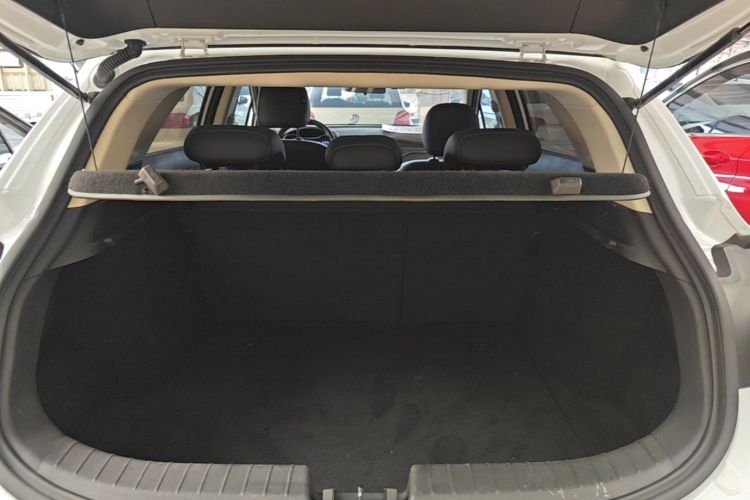 GEELY Emgrand GS 2018 car image #21