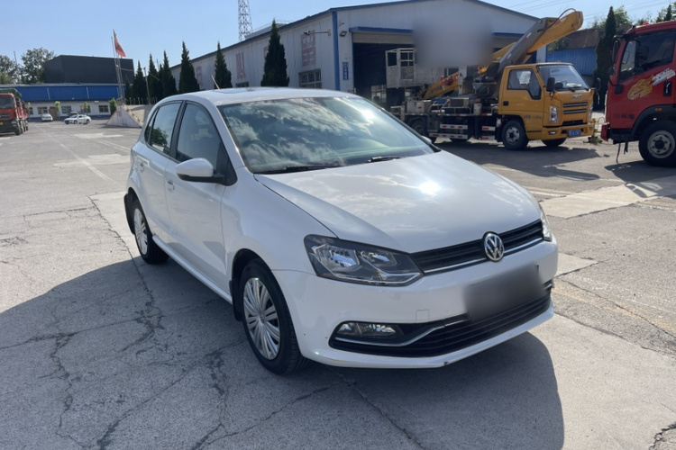Volkswagen Polo 2016 car image #4