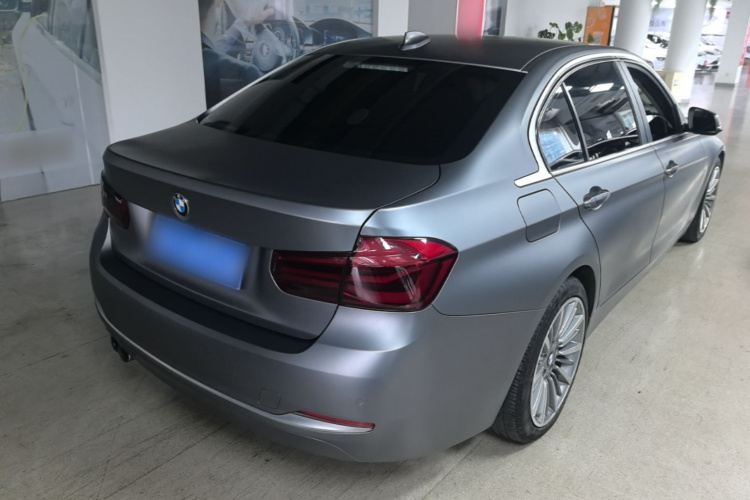 BMW 3 Series 2019 car image #7