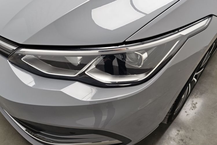 Volkswagen Golf 2022 car image #10