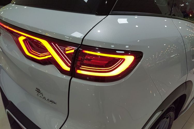 BYD YuanUP 2025 #8 BYD YuanUP 2025 car image #8