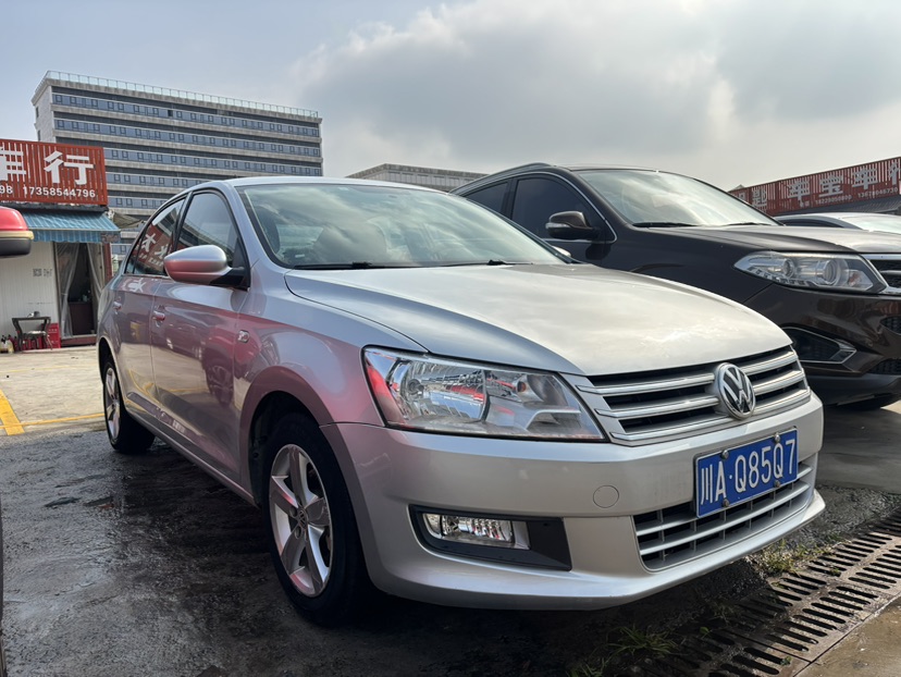 Volkswagen Santana 2014 Volkswagen Santana 2014 صورة سيارة