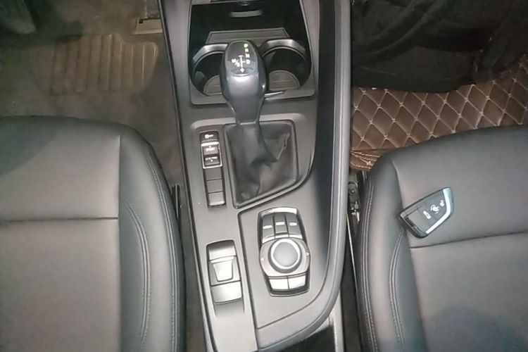 BMW X1 2019 immagine di auto #14