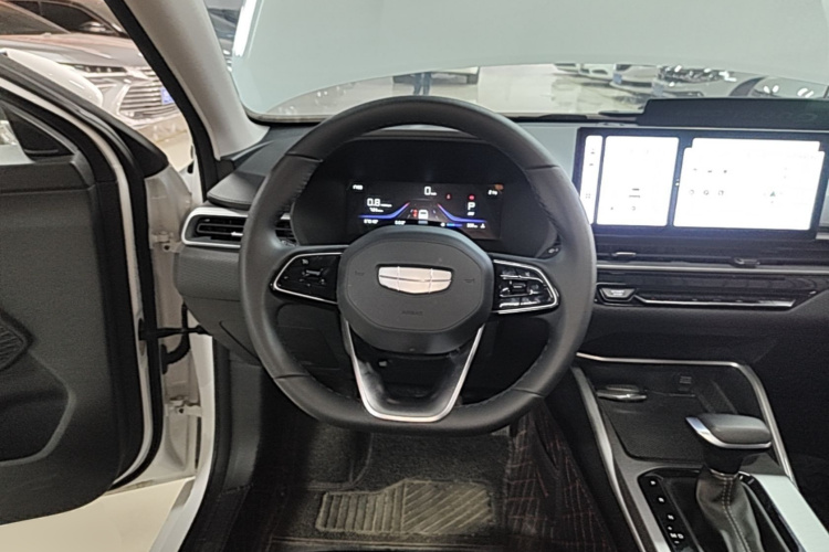 GEELY Emgrand 2025 car image #15