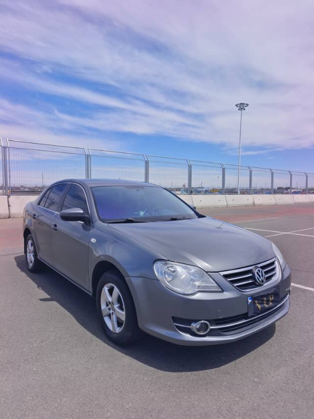 Volkswagen Bora 2012 car image #3