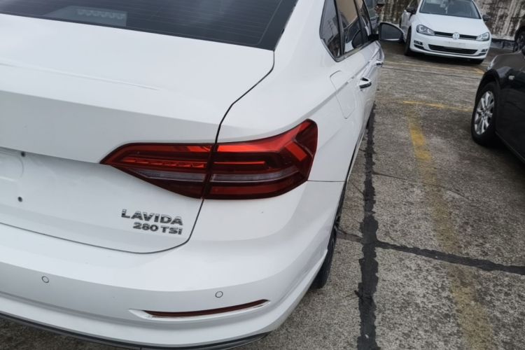 Volkswagen Lavida 2021 car image #8