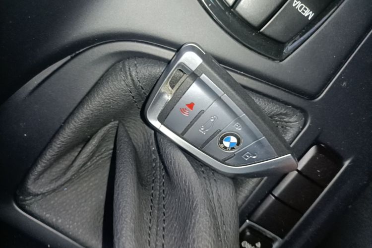 BMW X1 2019 car image #9
