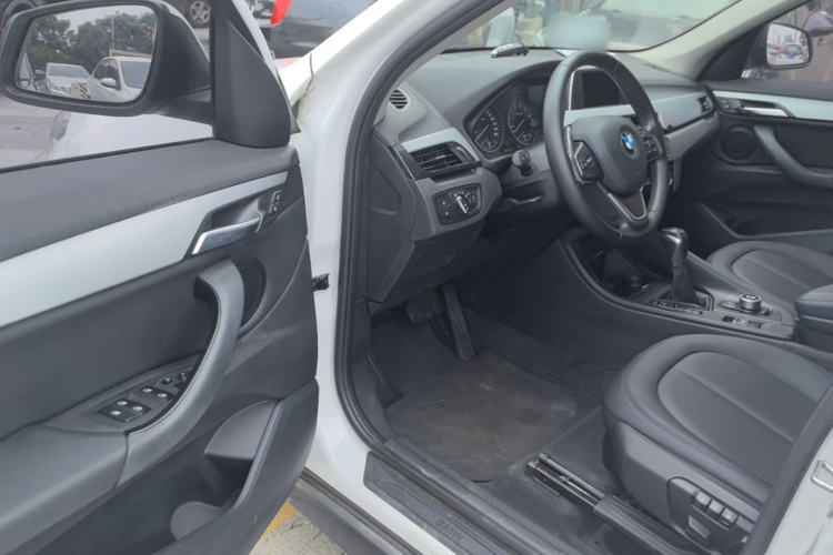 BMW X1 2017 #16 BMW X1 2017 car image #16
