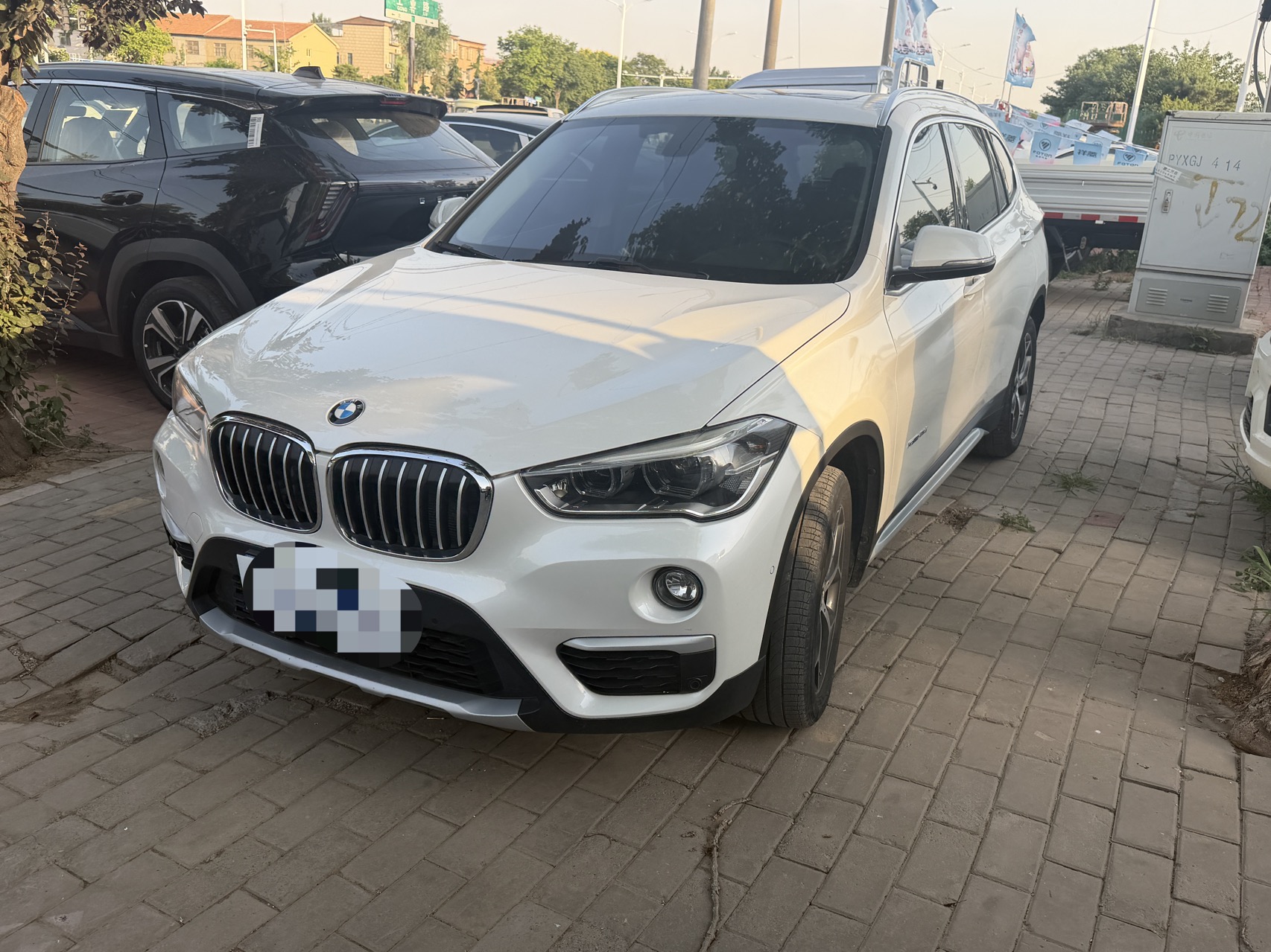 BMW X1 2017 BMW X1 2017 car image