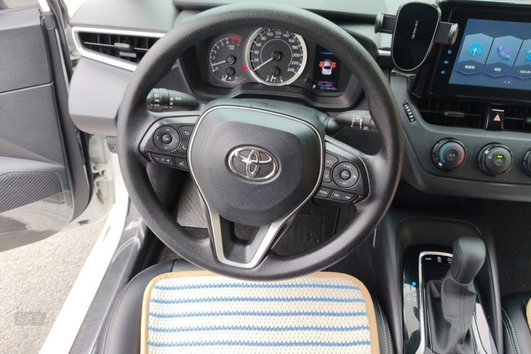 Toyota Corolla 2020 car image #12
