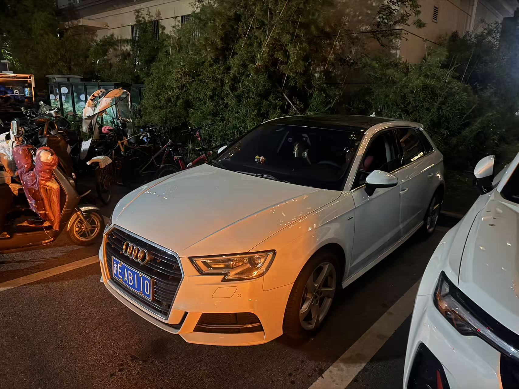 2018 2018 car image