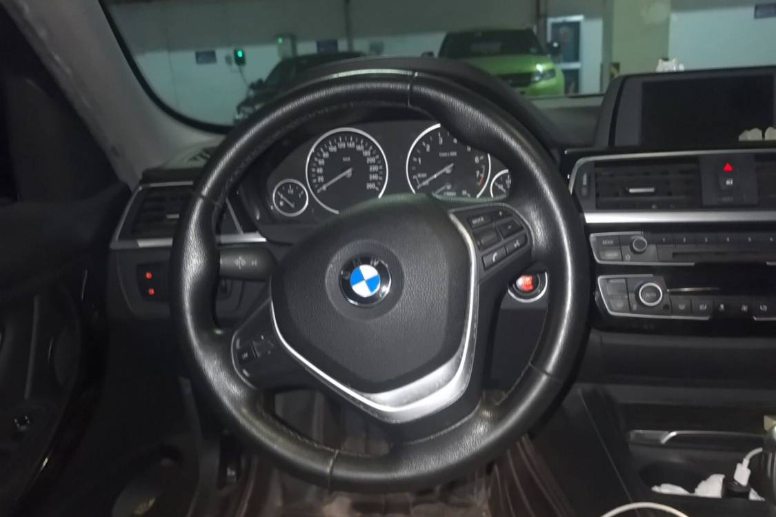 BMW 3 Series 2016 #22 BMW 3 Series 2016 car image #22