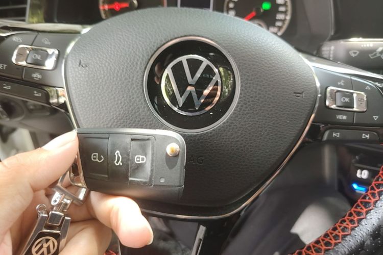 Volkswagen Bora 2020 car image #9