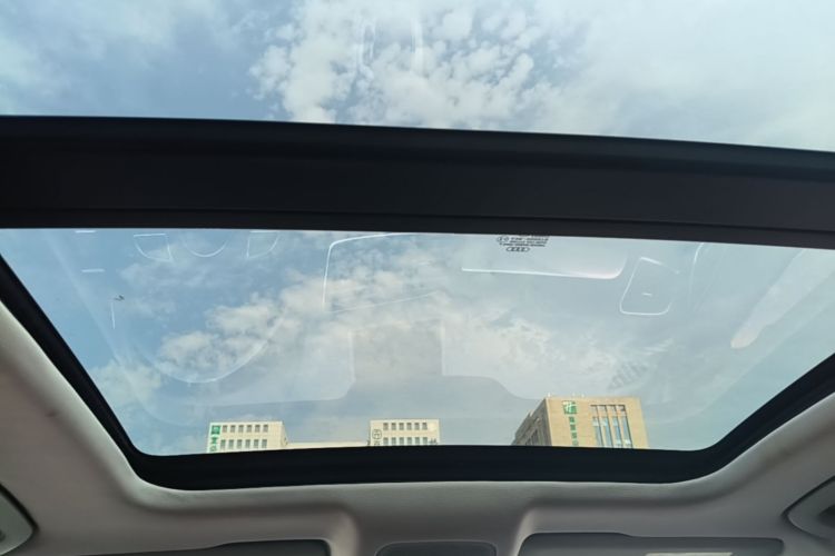 Audi Q3 2015 #18 Audi Q3 2015 car image #18