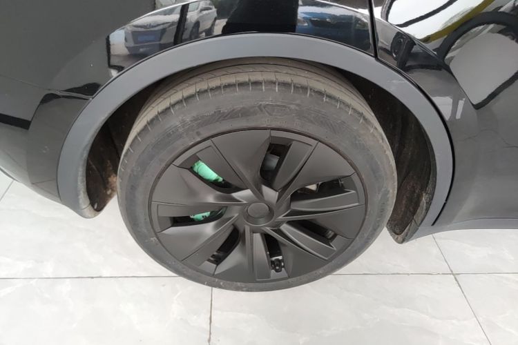 Tesla Model Y 2023 #10 Tesla Model Y 2023 car image #10