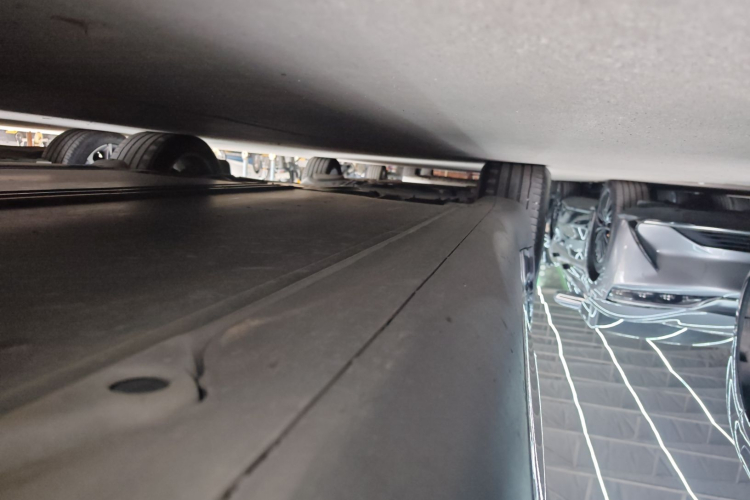Tesla Model Y 2023 car image #29