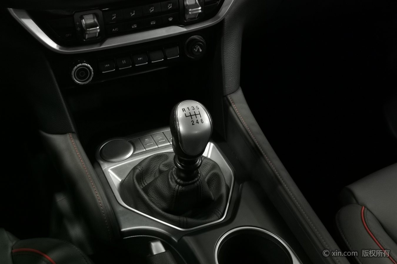 2021 car image #14