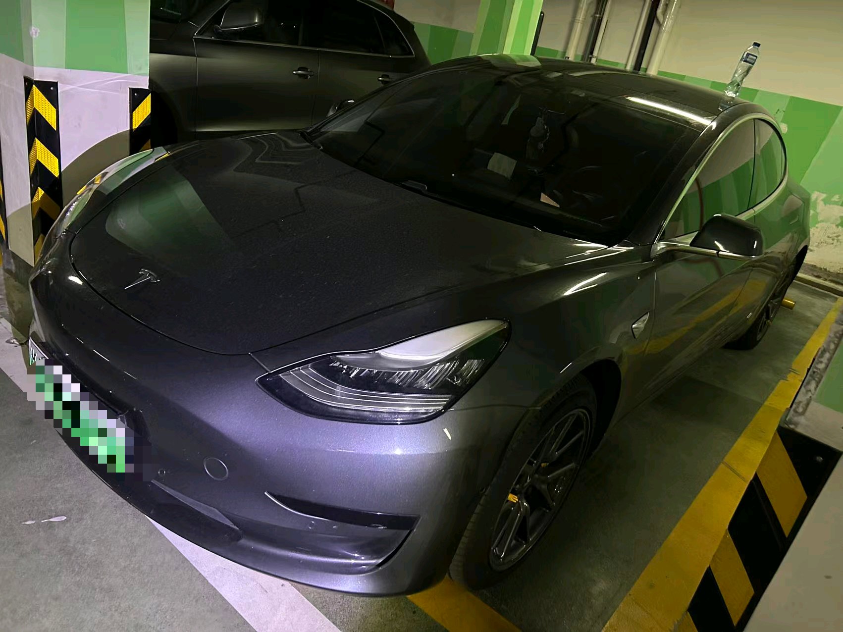 Tesla Model 3 2020 car image 