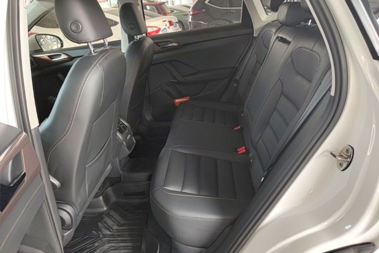 Volkswagen Tharu 2020 car image #13