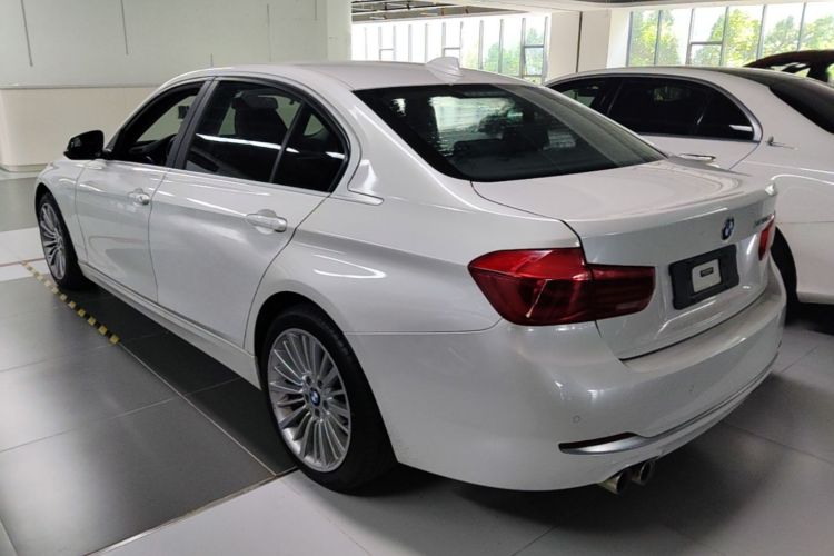 BMW 3 Series 2017 #5 BMW 3 Series 2017 car image #5