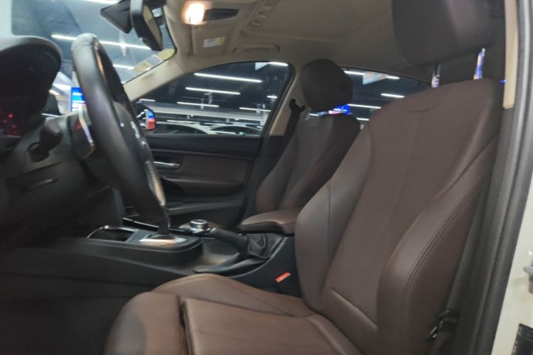 BMW 3 Series 2018 #15 BMW 3 Series 2018 car image #15