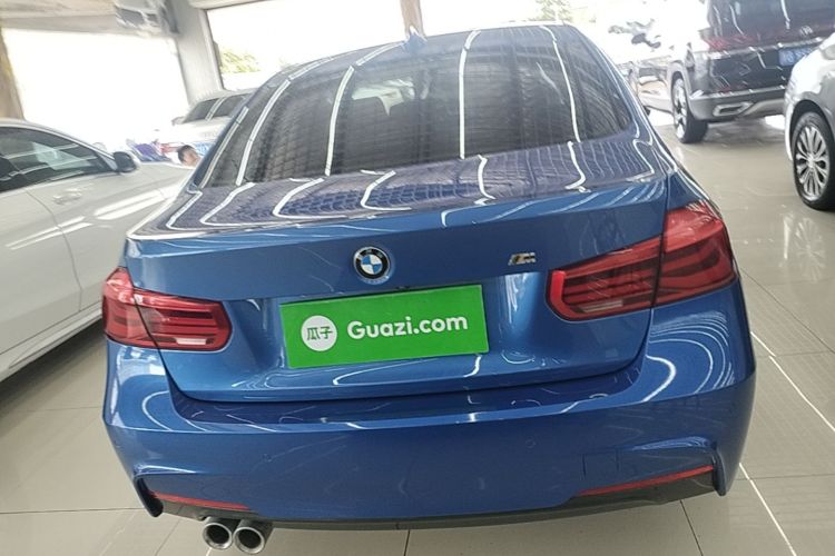 BMW 3 Series 2018 car image #6
