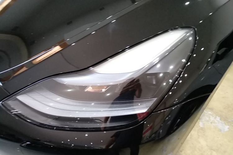 Tesla Model Y 2024 car image #23