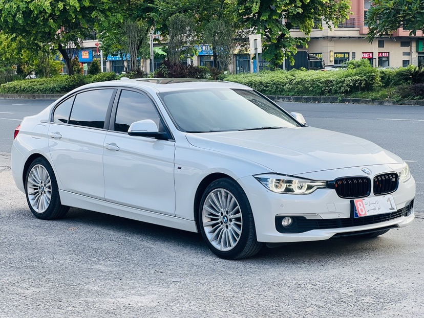 BMW 3 Series 2018 #3 BMW 3 Series 2018 car image #3